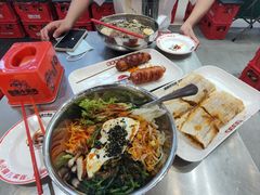 -堂堂小伙夫·辽宁小吃大排档(京西大悦城店)