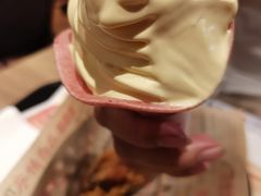 -肯德基(洛川店)