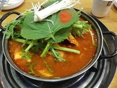 -喇喇排骨火锅·传统韩式脊骨汤(望京西园总店)
