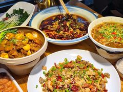 -小三峡食府(西五路店)