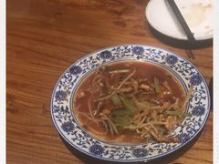-泉畔人家·老济南经典鲁菜(大明湖店)
