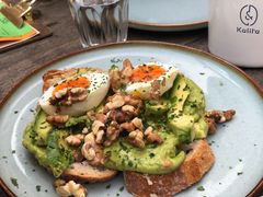 牛油果煮蛋吐司-RAC BAR(安福路店)