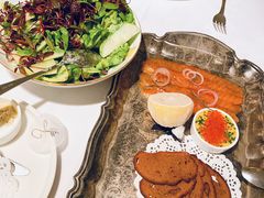 温热烟熏三文鱼-壳里西餐厅Coquille Seafood Bistro(蒙自路店)