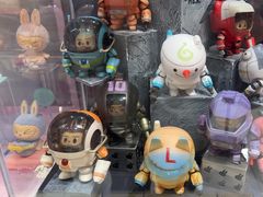 -泡泡玛特POPMART(蓝色港湾店)