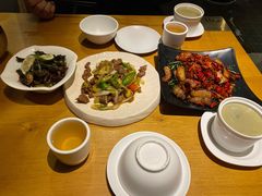 -隔壁老王·家常云南菜(花巷店)