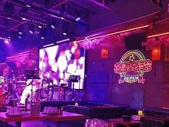 -喜鹊音乐酒馆(西街店)