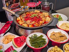 -辣尚瘾·烤鱼·新川菜(牡丹园直营店)
