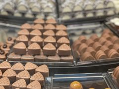 -Laderach 莱德拉(上海环贸iapm店)