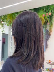 -V7 HAIR SALON
