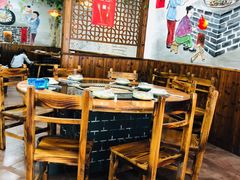 大堂-三里屯土灶炖公鸡地锅鸡(江东店)