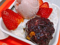 雪山草莓-满记甜品(江桥万达店)