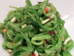 -聚鑫朋酸菜肥肠(文艺路口店)