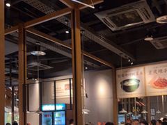 大堂-九锅一堂酸菜鱼(新南凯德直营店)