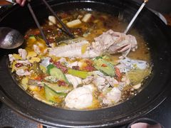 -小饕荟雅安贡椒鱼鲜馆(广福桥店)