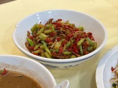 酸萝卜牛肚丝-笨罗卜浏阳菜馆(龙华鹏润达店)