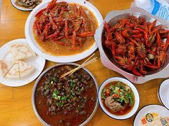 -李双猪·小龙虾·烧烤·羊肉煲(乐山店)