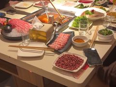 -海底捞火锅鲜切牛肉主题店(长寿路店)