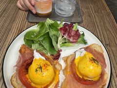 -Common Table · Brunch & Coffee