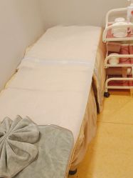 -南京健丽·去眼袋医疗美容机构