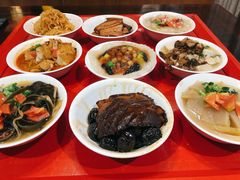 -蓝田九大碗民俗食府(蓝田店)