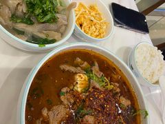 -犇逸·乐山跷脚牛肉·四川现炒(览海店)