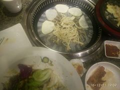 -韩小悦牛排烤肉无限续(遂宁万达店)