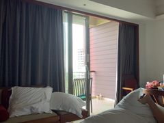 -三亚湾海居铂尔曼度假酒店