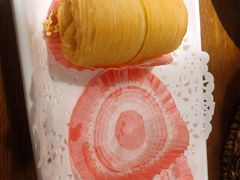 金牌榴莲酥-南拳十三姨·潮汕砂锅粥(世纪金源店)