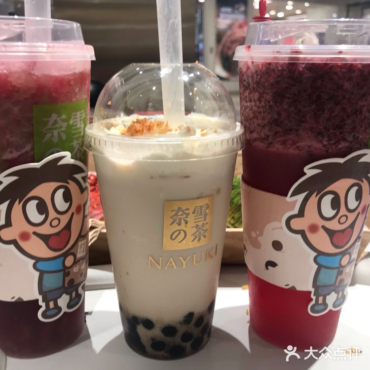 结账队伍本来是排成一队