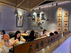 大堂-三两粉(深圳龙华上塘店)