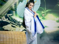 -九月鹰飞汉服摄影工作室