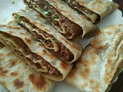 -溢心园香河肉饼总店