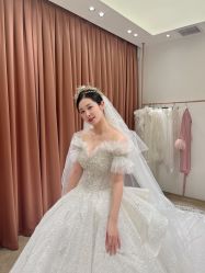 -派丽莫Pellimo原创设计婚纱品牌