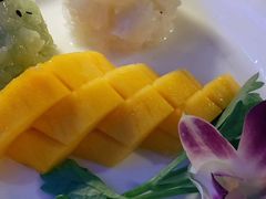 -暹罗酒肆泰餐厅酒吧