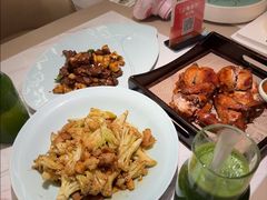 -荷花亭·湖北融合菜(中商广场店)