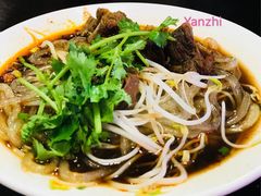 -八一好吃街·高品美食广场