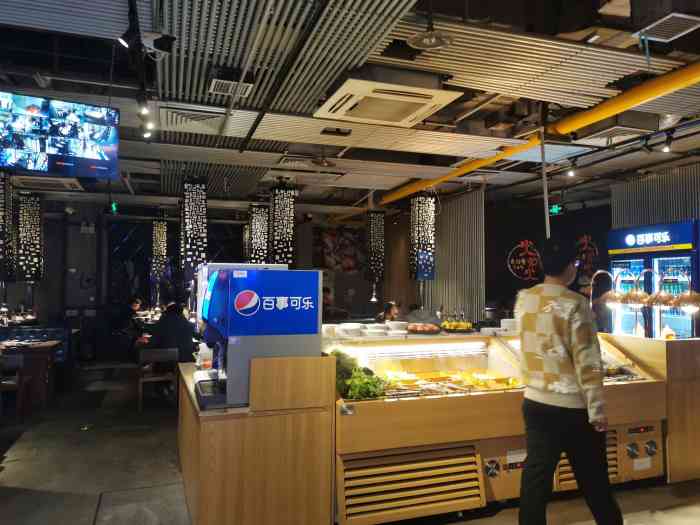 火炉火自助餐(顺义华联店"在顺义华联5,海底捞对面.原来是单点的.