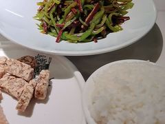 -徽韵人家·传承正宗徽菜(牡丹园店)
