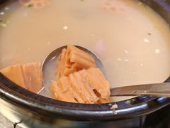 -茅台镇网红溶洞餐厅·茅帮菜馆