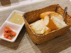 餐前面包-老别墅西餐厅.酒馆(西堤店)