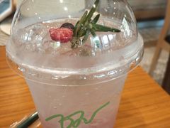 -Chom Cafe and Restaurant