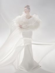 -至臻微拉婚纱摄影