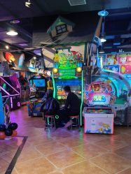 点击看大图 -卡通尼乐园(银泰店)