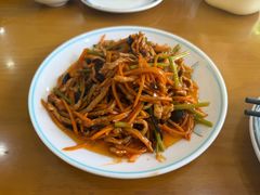 -鹤乡东北菜(崮山路店)