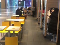 用餐区-麦当劳(东吴广场银泰城店)
