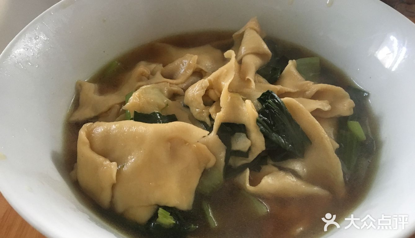 午餐首选好吃美味的青菜面疙瘩