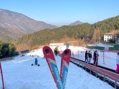-大别山南武当滑雪场