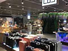 -LOL原创生活概念店(K11购物艺术中心店)