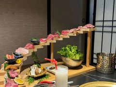 -山川小町·极番烧肉(新地假日广场店)