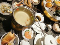 -半岛翡丽海鲜自助餐厅(观风亭店)